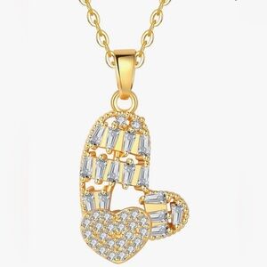 Cute Nordstrom Crystal heart Necklace